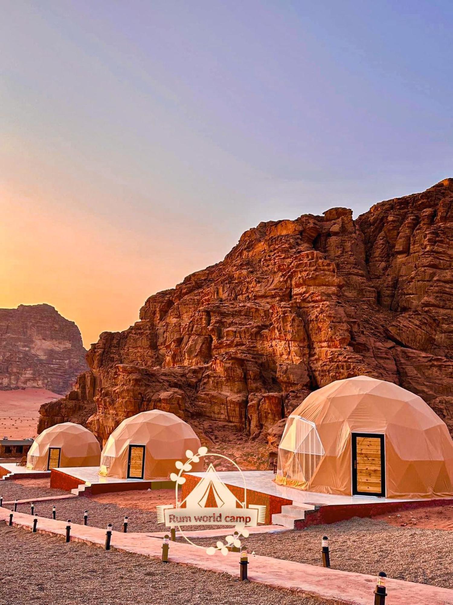 Rum World Bubble Luxury Camp Wadi Rum Esterno foto