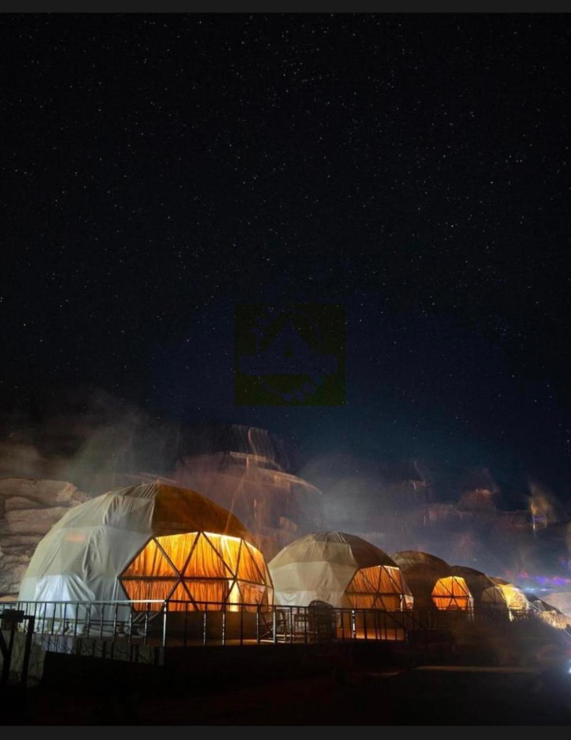 Rum World Bubble Luxury Camp Wadi Rum Esterno foto